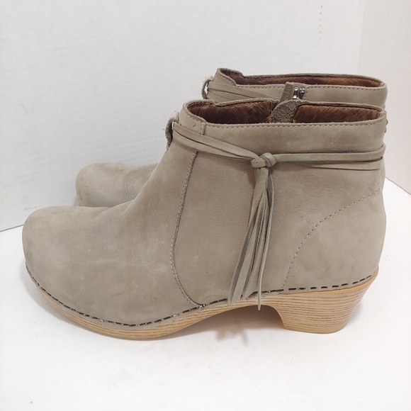 dansko maria taupe